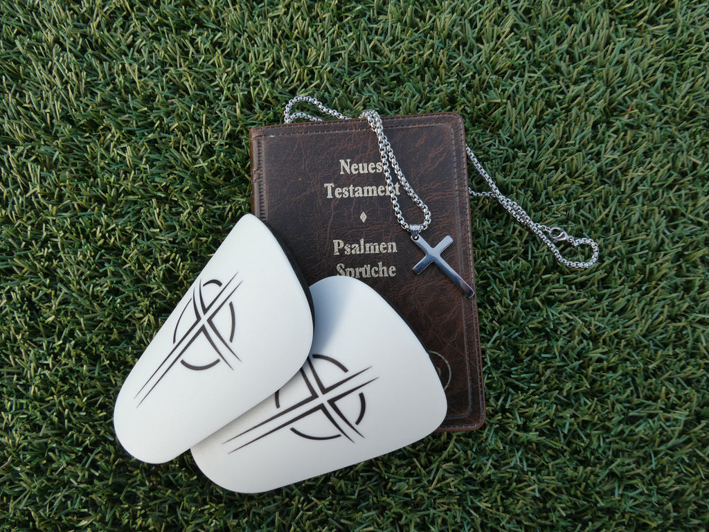 Weiße Mini Shinpads